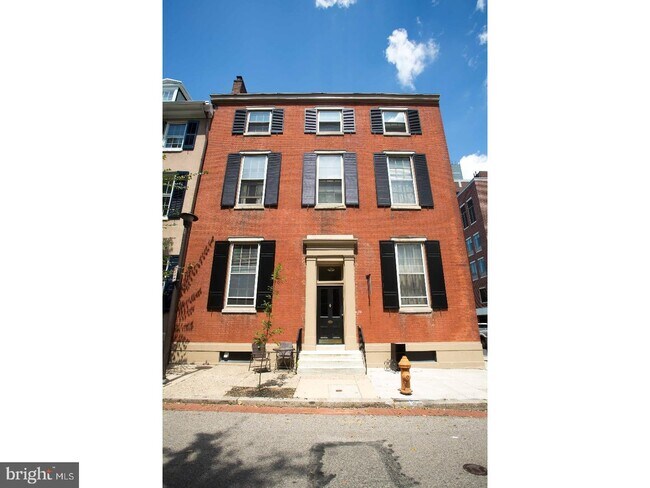 Building Photo - 901 Clinton St