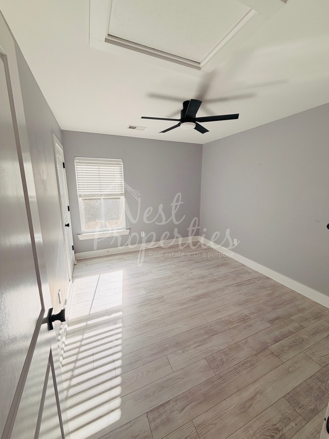 Building Photo - 2532 Washington St