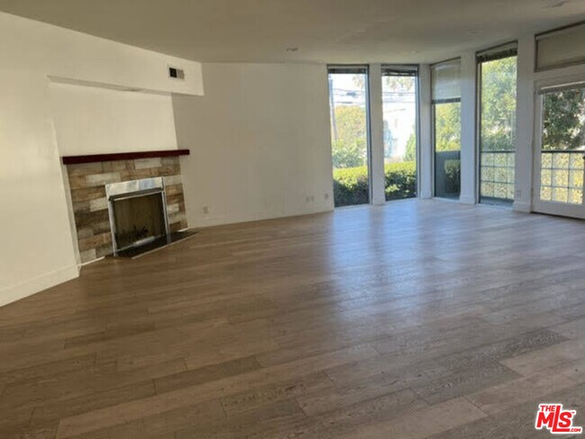 Building Photo - 20 28th Ave