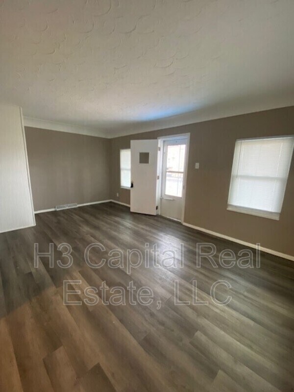 Foto del edificio - 803 Grand Ave