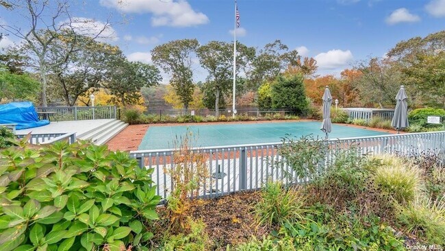 Foto del edificio - 6 Beaver Lake Ct