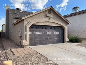 Building Photo - 5262 W Fairview St