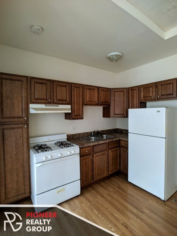 Building Photo - 2600 N Kimball Ave