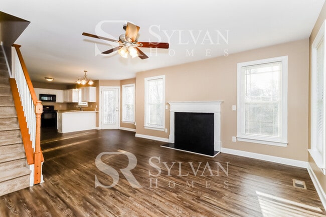 Building Photo - The Lifestyle You Deserve.