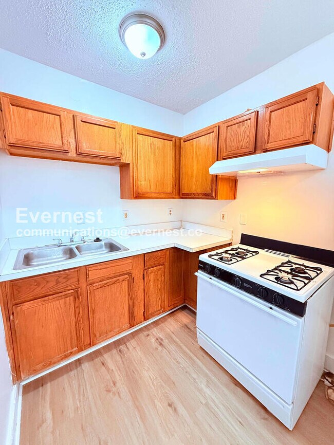 Foto del edificio - 8000 Pilgrim St