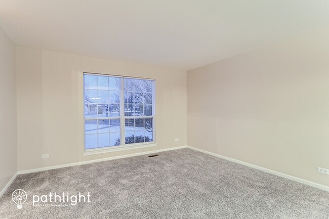 Building Photo - 2903 West Bridleway Court, Carpentersville...