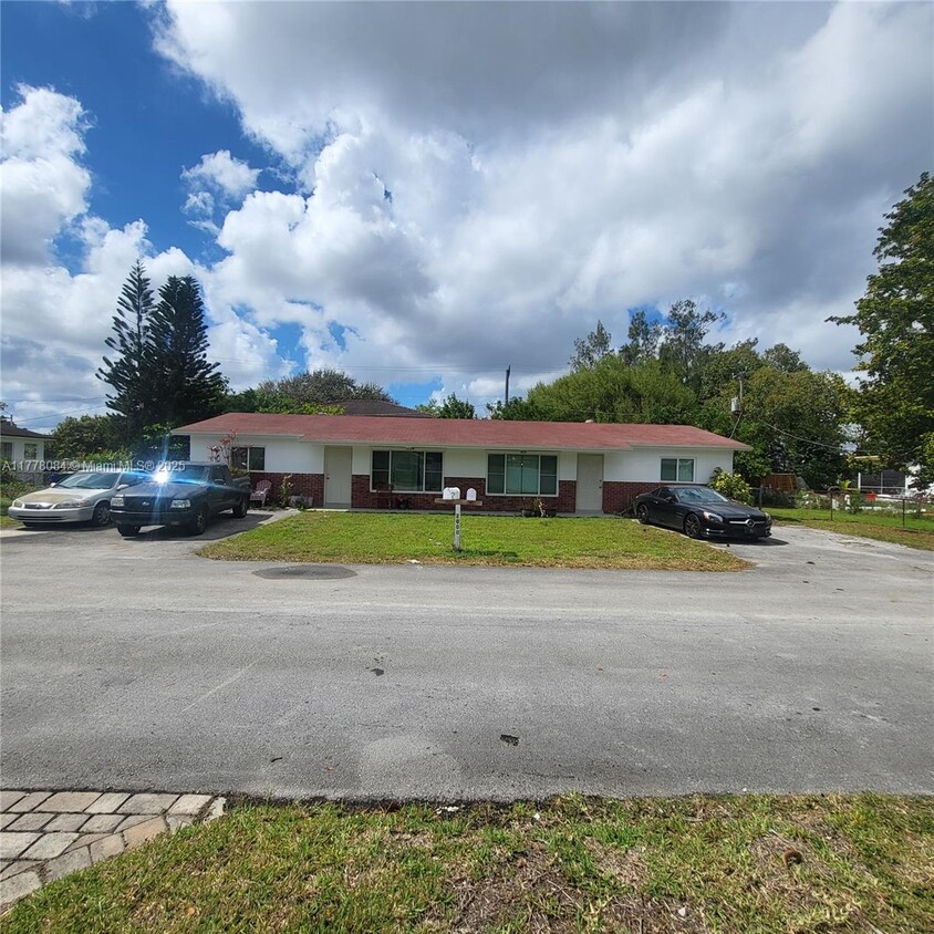 Foto principal - 2000 SW 96th Ave