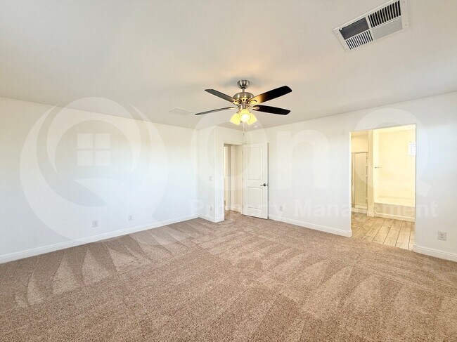 Foto del edificio - 6850 E Butte St