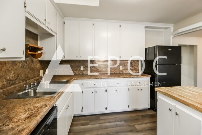 Photo - 742 Highland Pkwy House