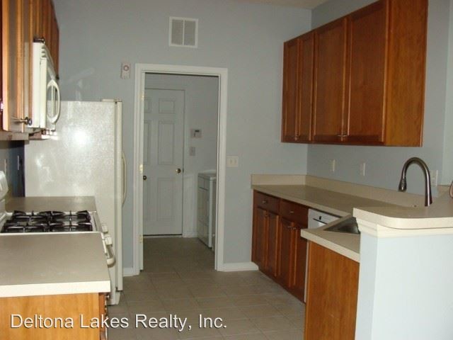 Building Photo - 3 br, 2 bath House - 451 Victoria Hills Drive