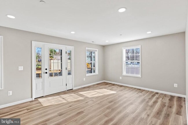 Building Photo - 41599 Church St