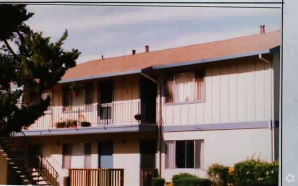 Building Photo - 5752 Via Monte