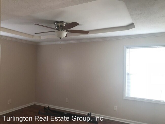Building Photo - 3 br, 1.5 bath House - 708 Clayton St.