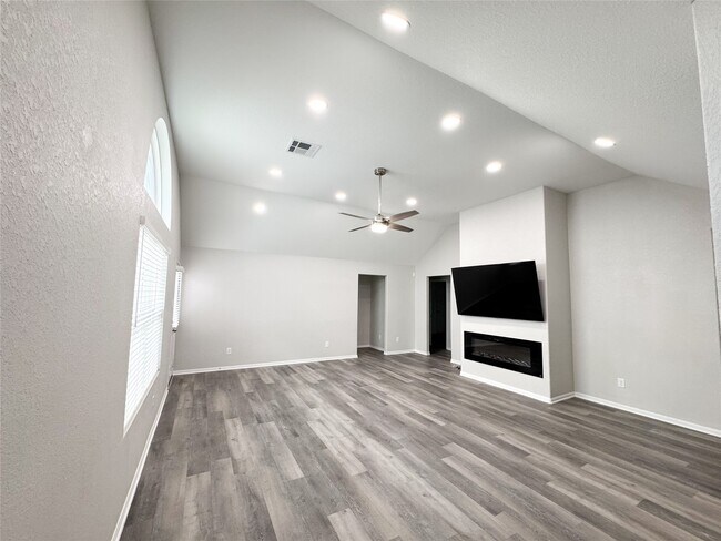 Foto del edificio - 19719 Allenwick Hills Ct