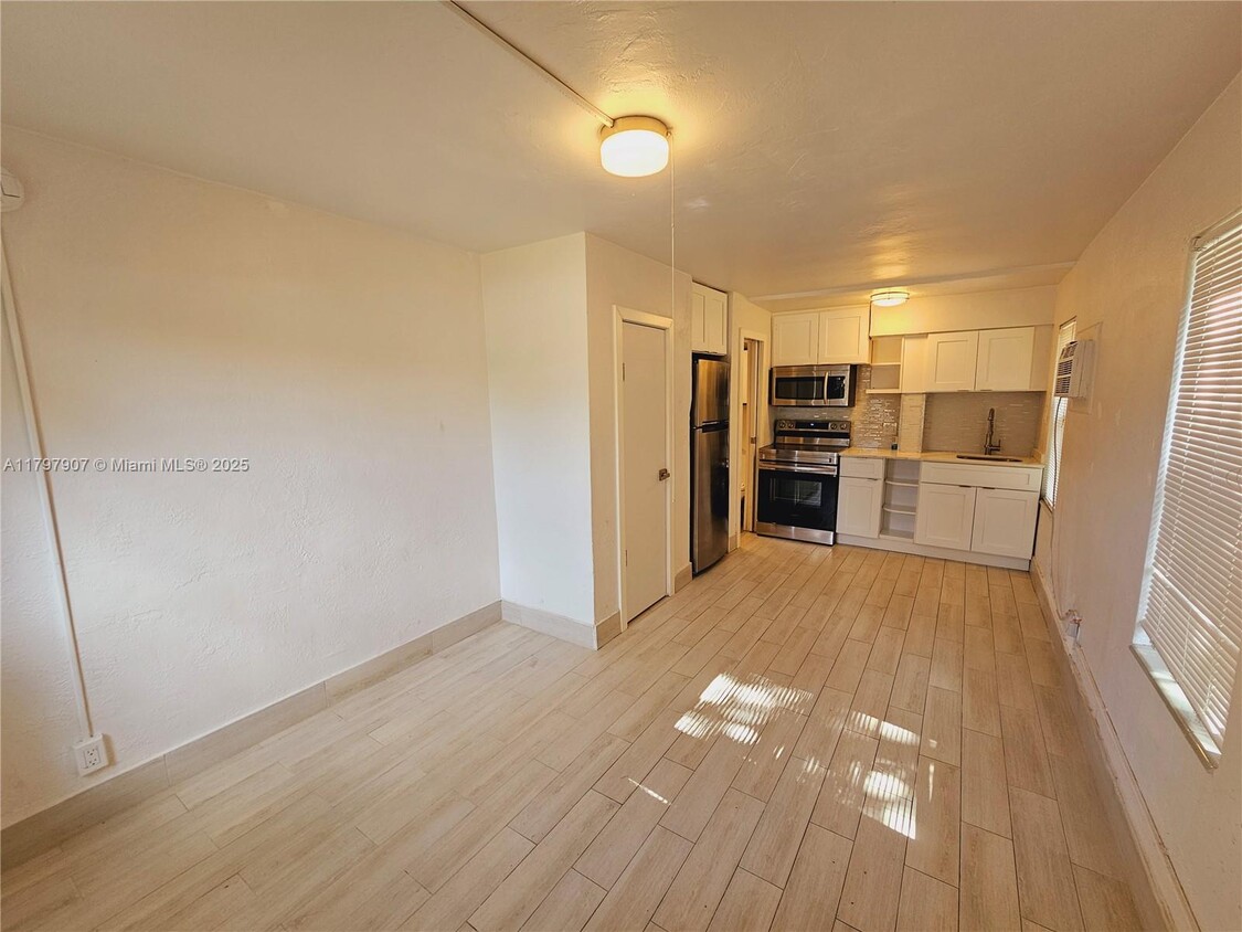 Primary Photo - 26 SE 13th Terrace