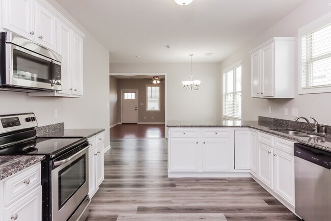 Foto del edificio - Adorable 3 Bedroom Cottage