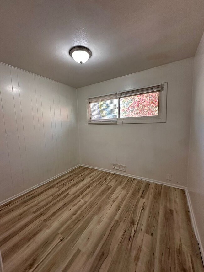 Foto del edificio - 3 bedroom 1 Bath