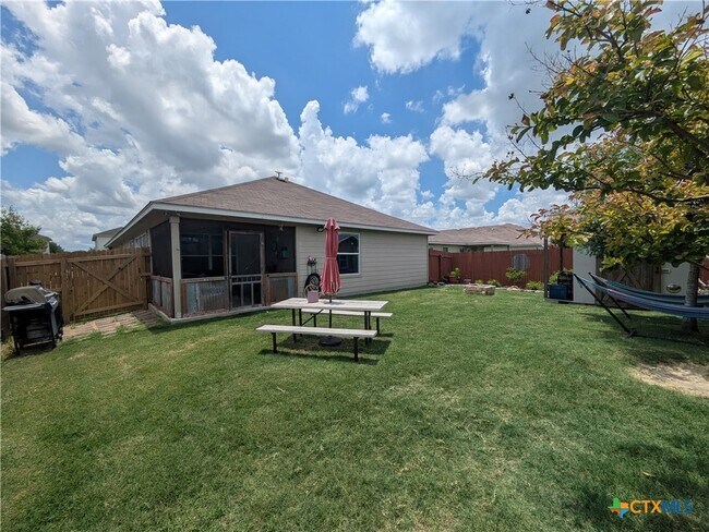 Building Photo - 735 Spectrum Dr