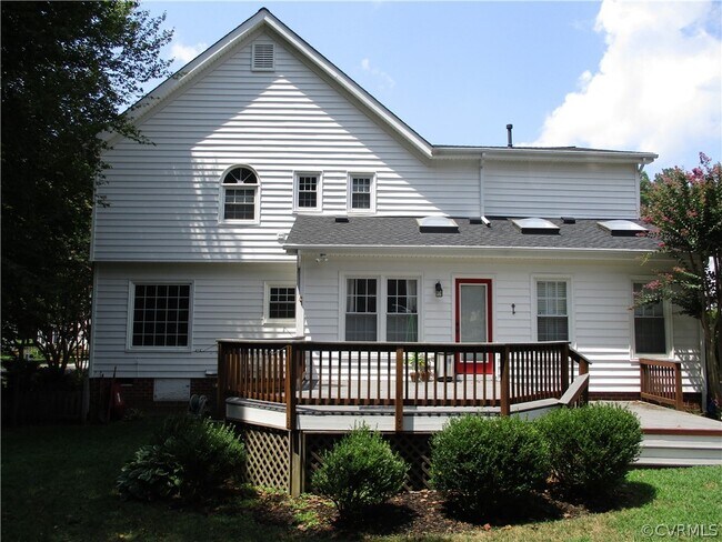 Foto del edificio - 9257 Kings Charter Dr
