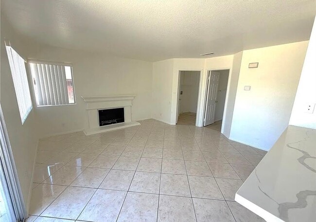 Building Photo - 39843 Amberley Cir