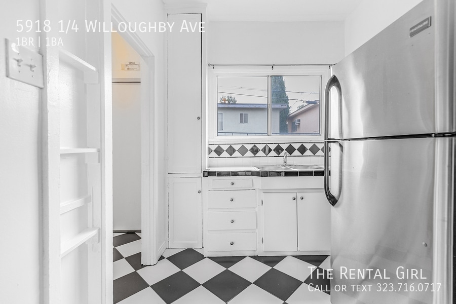 Primary Photo - 5918 1/4 Willoughby Ave-