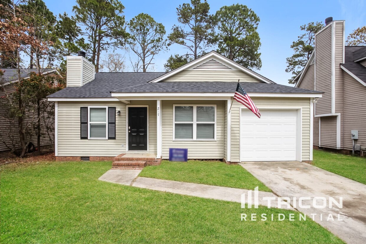 Foto principal - 217 Westport Drive Columbia SC