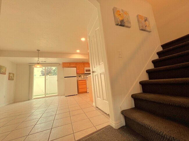 Photo - 352 E Newsome Park Ln Townhome