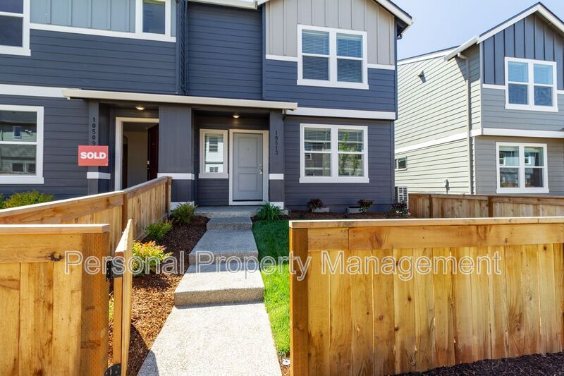 Foto principal - 10513 NE 120th Pl