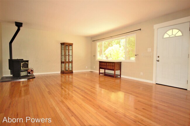 Building Photo - 2 br, 1.5 bath House - 3107 Sheridan Street