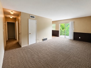 Building Photo - 2631 Tyrell Dr