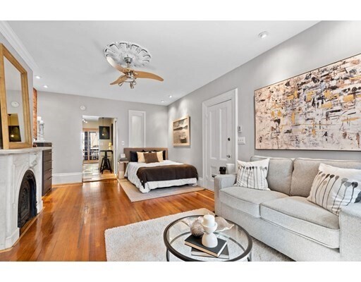 Building Photo - 15 Concord Square