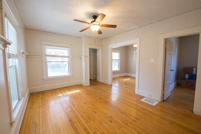 Foto del edificio - 3410 N Booth St