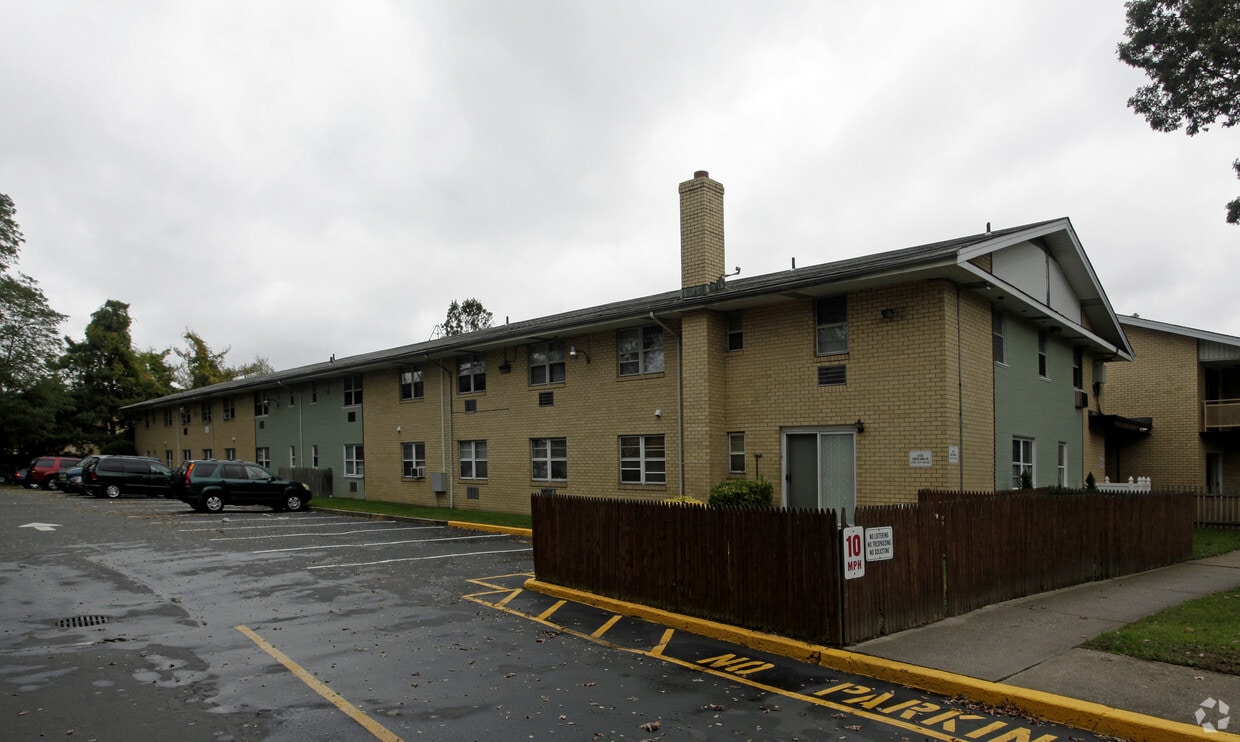 Primary Photo - Terrace Garden Apartments