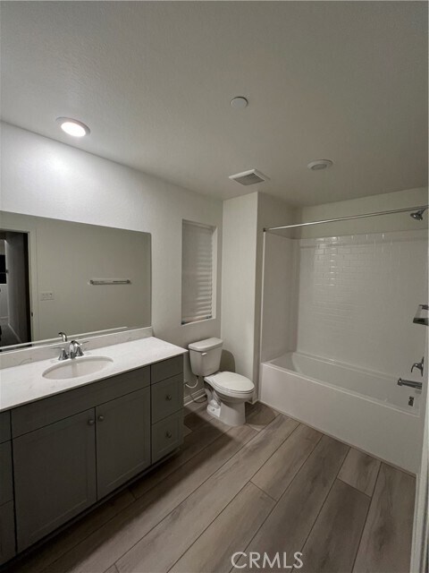 Foto del edificio - 16551 Trailblazer Ave