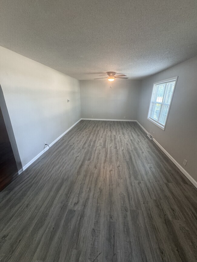 Foto del edificio - 821 County Rd 1625 N