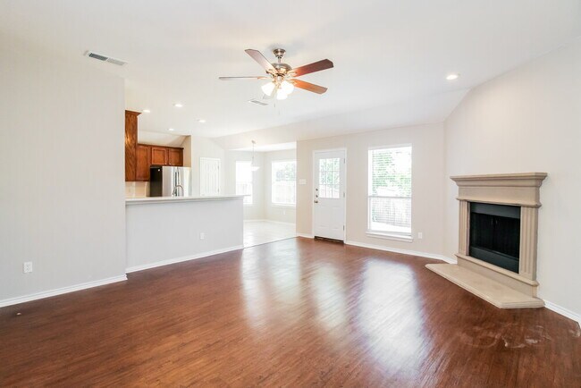 Building Photo - 3201 Anysa Ln