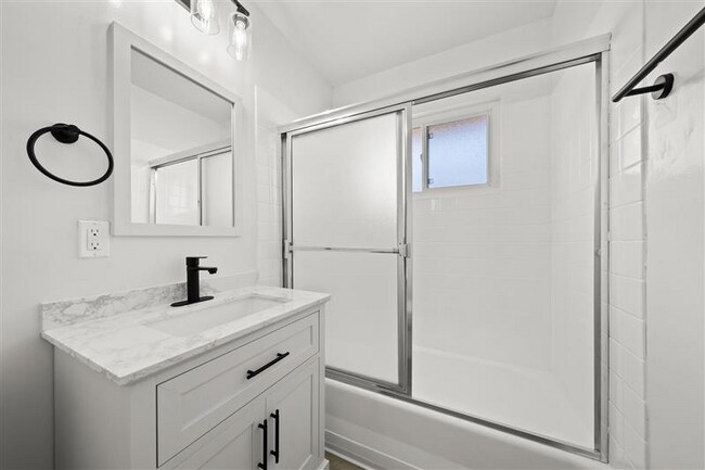 Foto del edificio - 870 S Philadelphia St