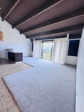 Building Photo - 84-757-757 Kiana Pl
