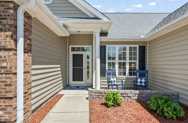Building Photo - 136 Regency Dr