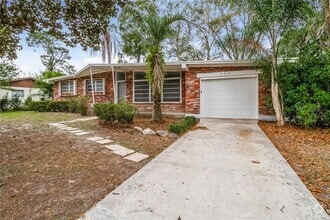 Building Photo - 408 N Blue Lake Terrace