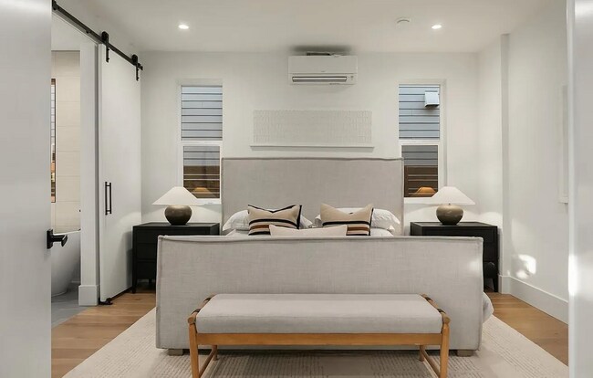 Foto del edificio - 421 14th Ave W