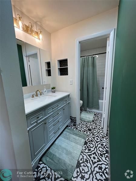Building Photo - 3331 Carambola Cir