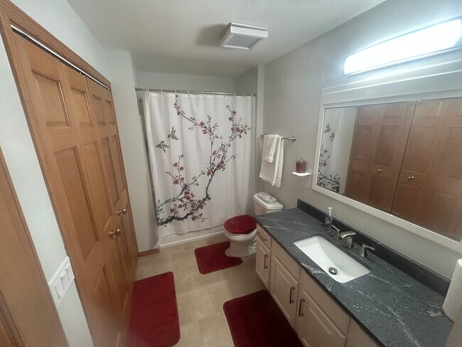 Foto del edificio - 530 Windstone Dr