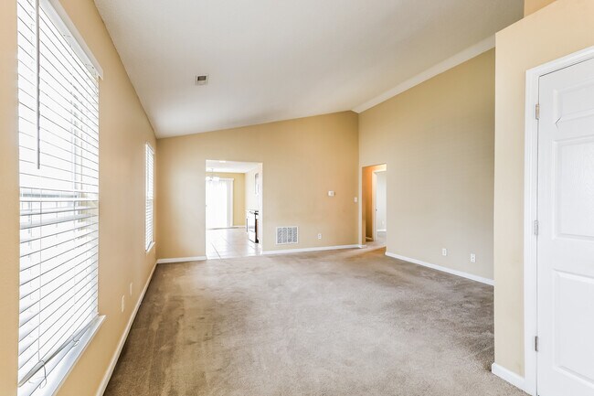 Building Photo - 4145 Canapple Dr