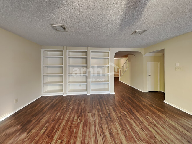 Building Photo - 7722 Fairton Place