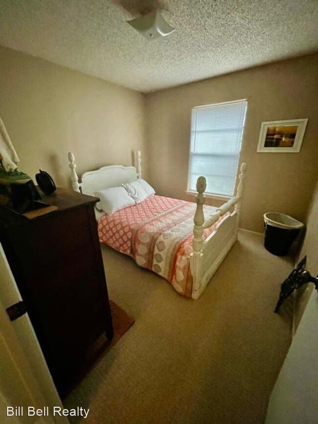 Building Photo - 2 br, 1 bath House - 2100 Austin St Apt # 9