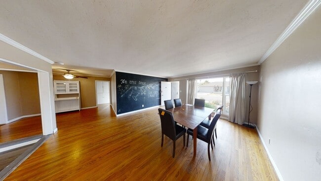Foto del edificio - 6BD/3BA on Dorothy Dr!!