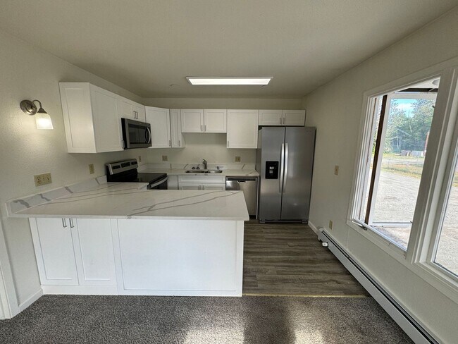 Foto del edificio - 1 BD, 1 BA Apartment Nestled Back on a Cul-de-Sac