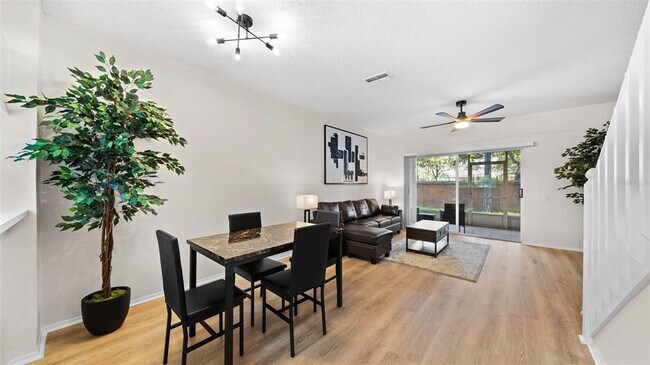 Building Photo - 12444 Berkeley Square Dr