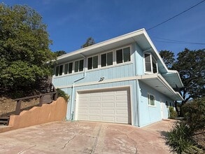 Building Photo - 668 Tamalpais Ave